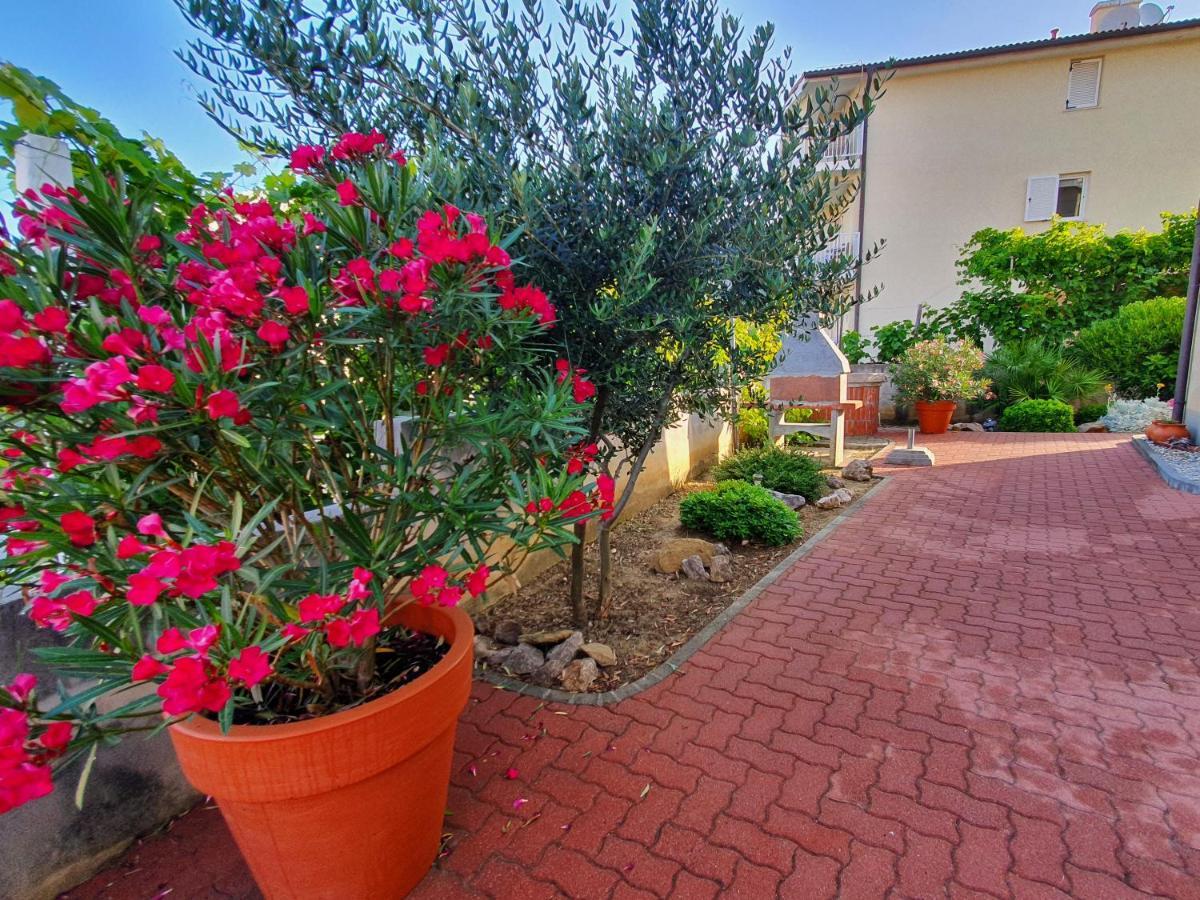 Apartments Mirica 2 Baška Esterno foto